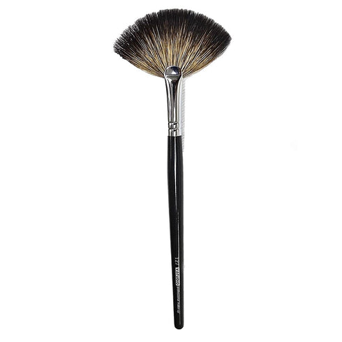 BLUSH & HIGHLIGHTER BRUSH / RACCOON 127